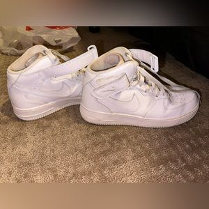 nike high top air forces